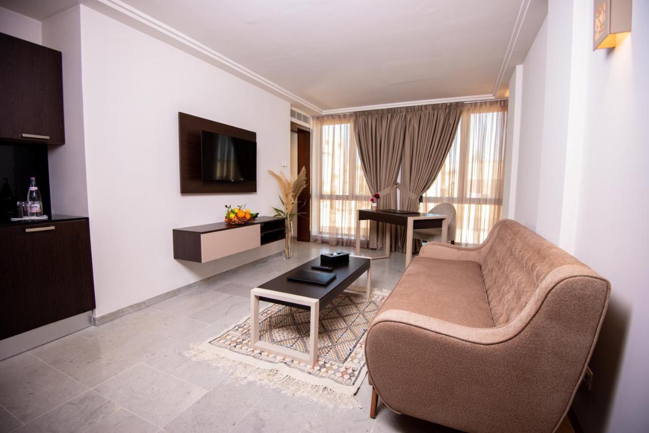 Hotel Lescure Business And Spa Megrine Exterior photo